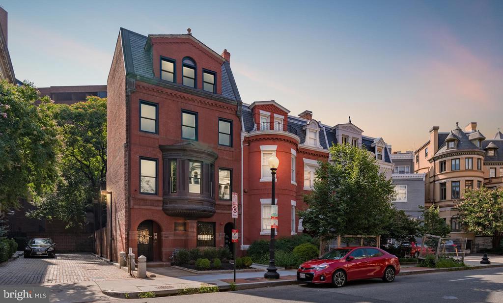 1524 18TH STREET NW Unit: 1