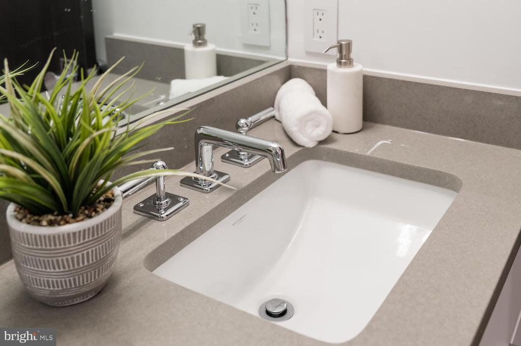 1524 18TH STREET NW Unit: 1