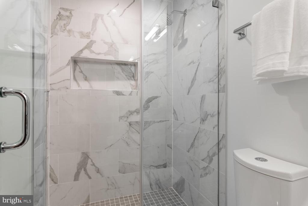 1524 18TH STREET NW Unit: 1
