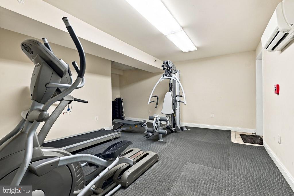 617 JEFFERSON STREET NW Unit: 204