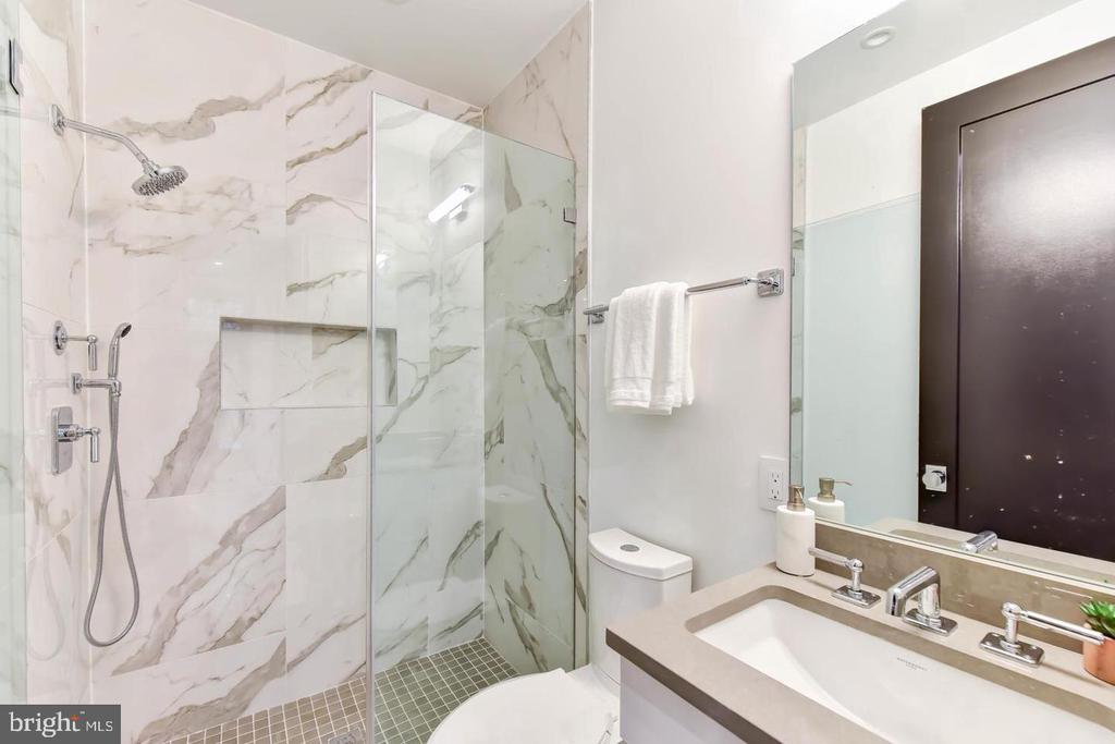1524 18TH STREET NW Unit: 3