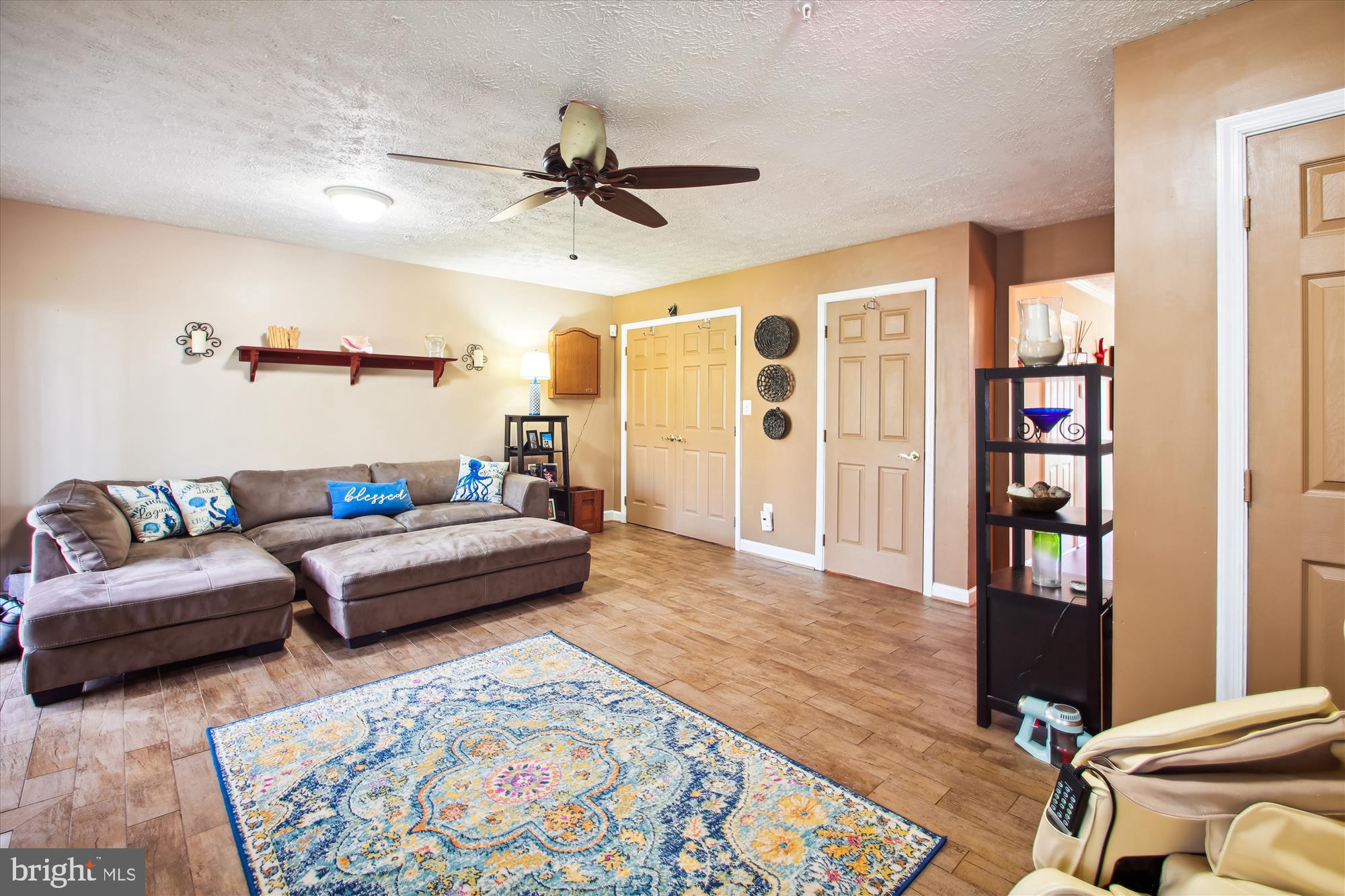 3202 ESCAPADE CIRCLE