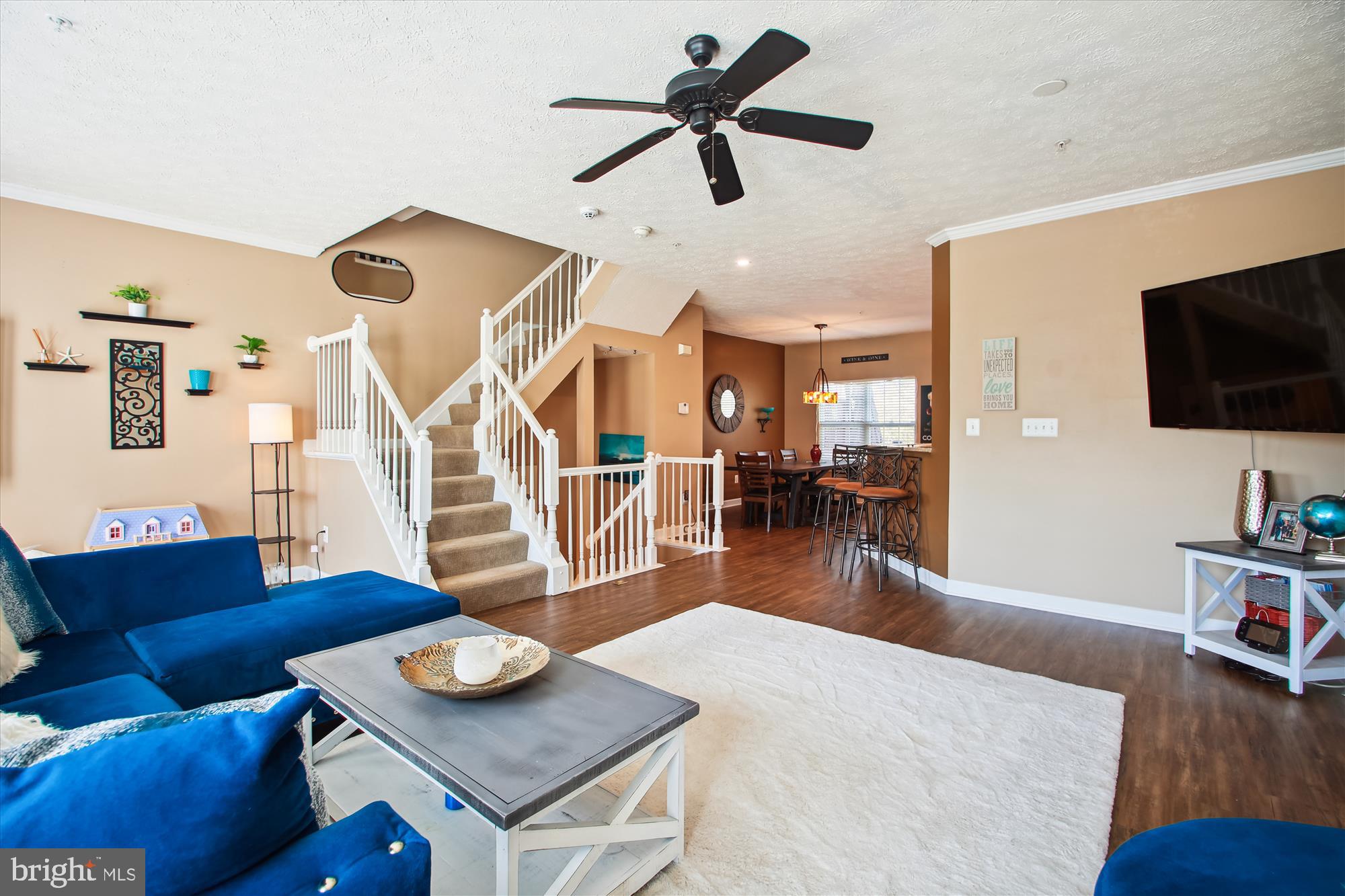 3202 ESCAPADE CIRCLE