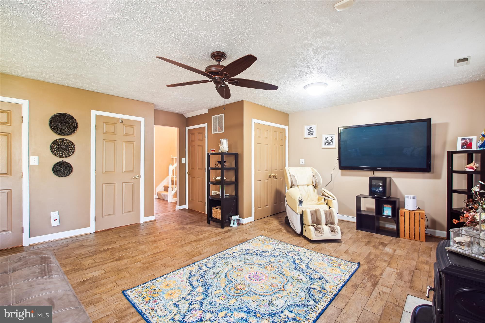 3202 ESCAPADE CIRCLE