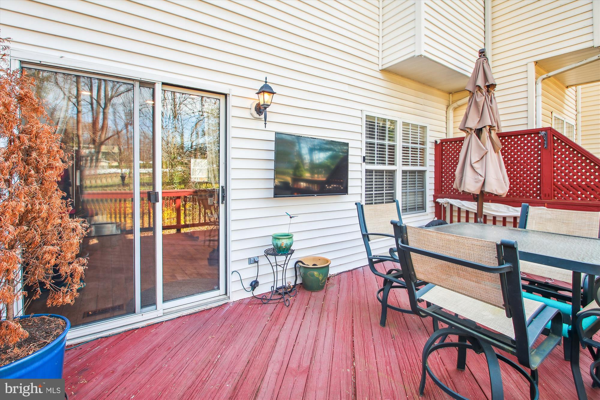 3202 ESCAPADE CIRCLE