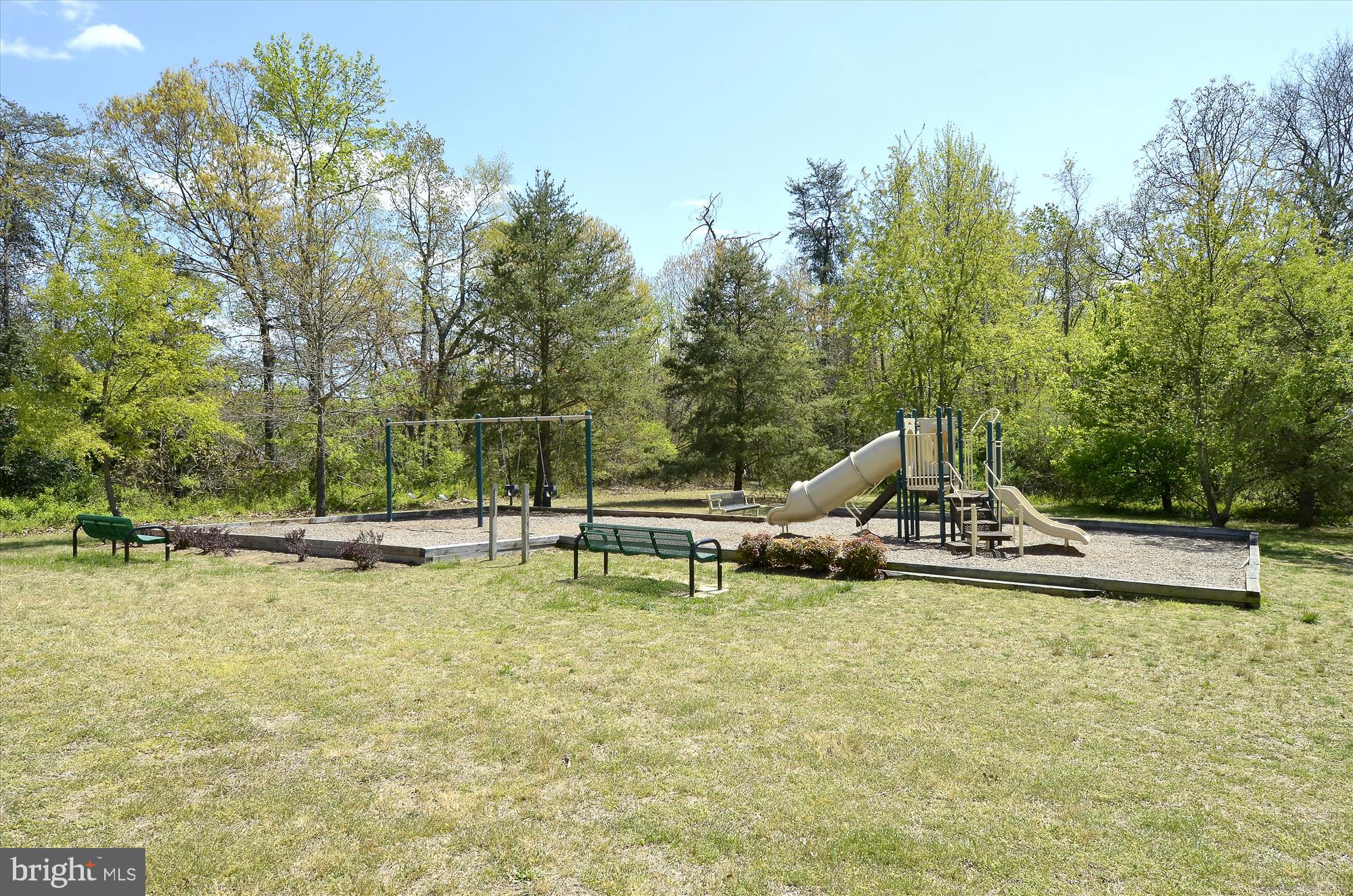 3202 ESCAPADE CIRCLE