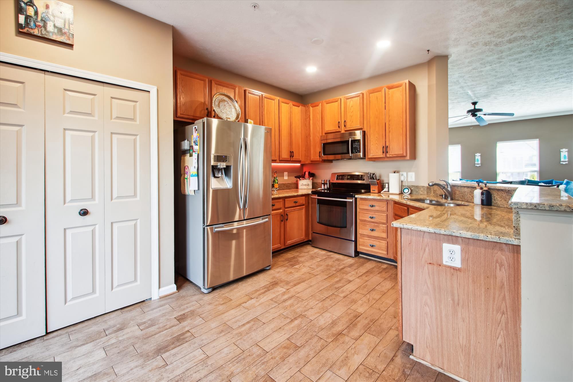 3202 ESCAPADE CIRCLE