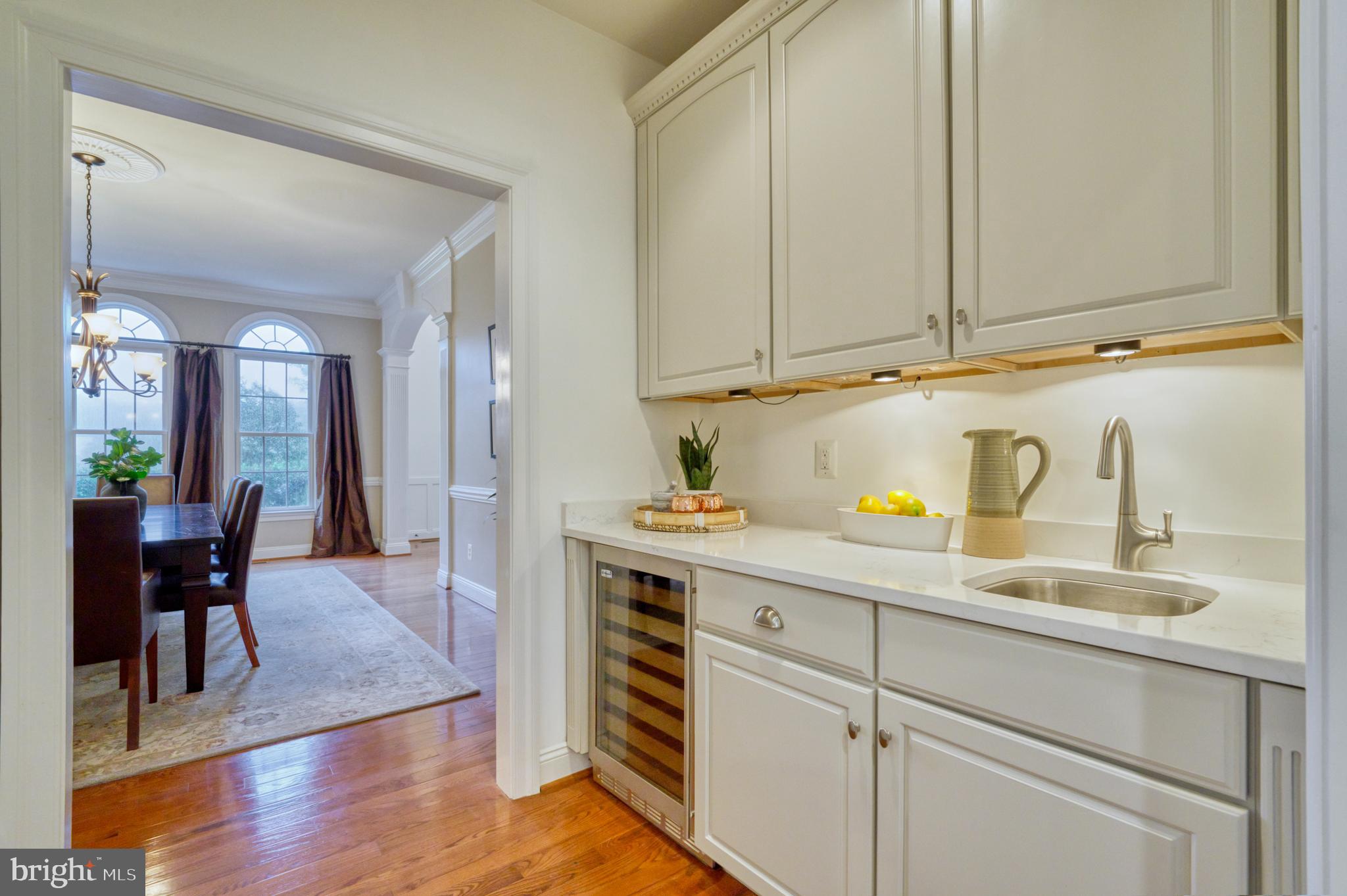 511 BROAD STREAM LANE