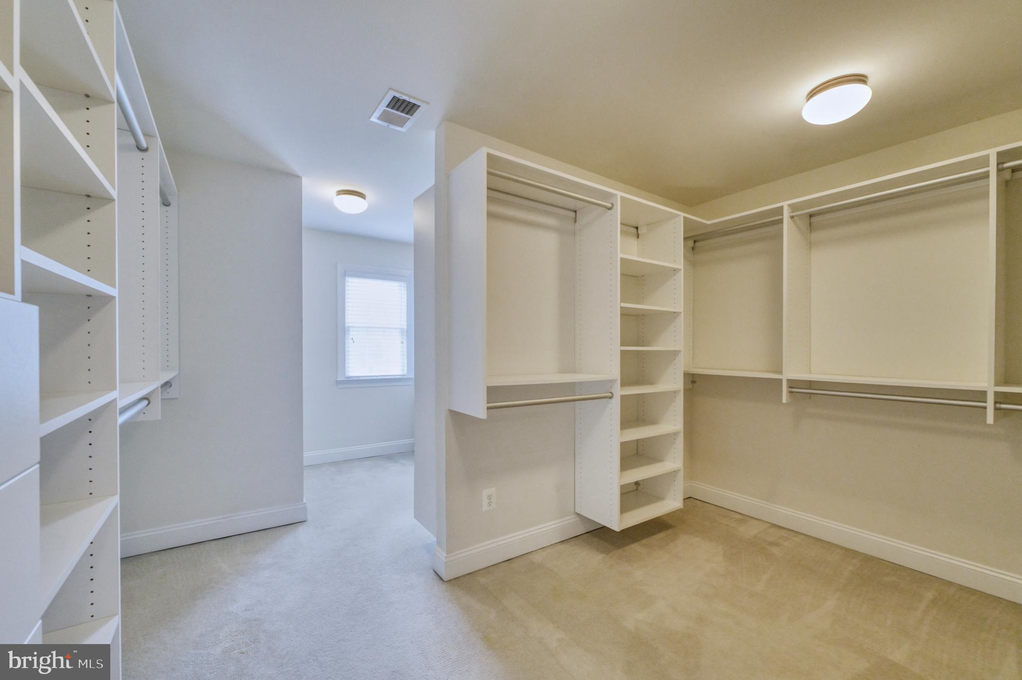 511 BROAD STREAM LANE