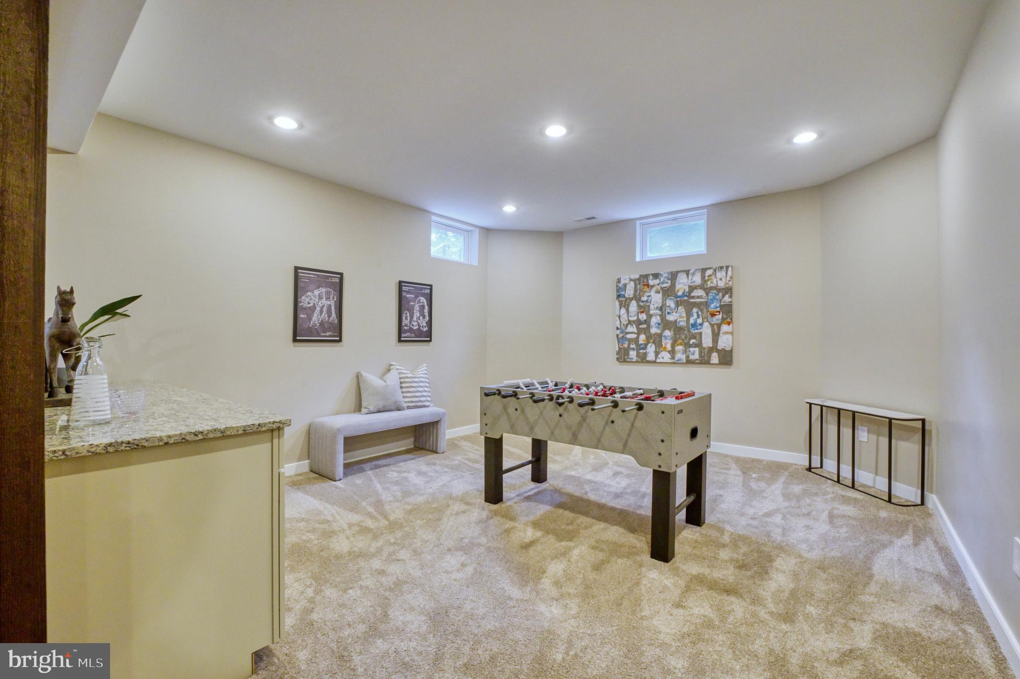 511 BROAD STREAM LANE