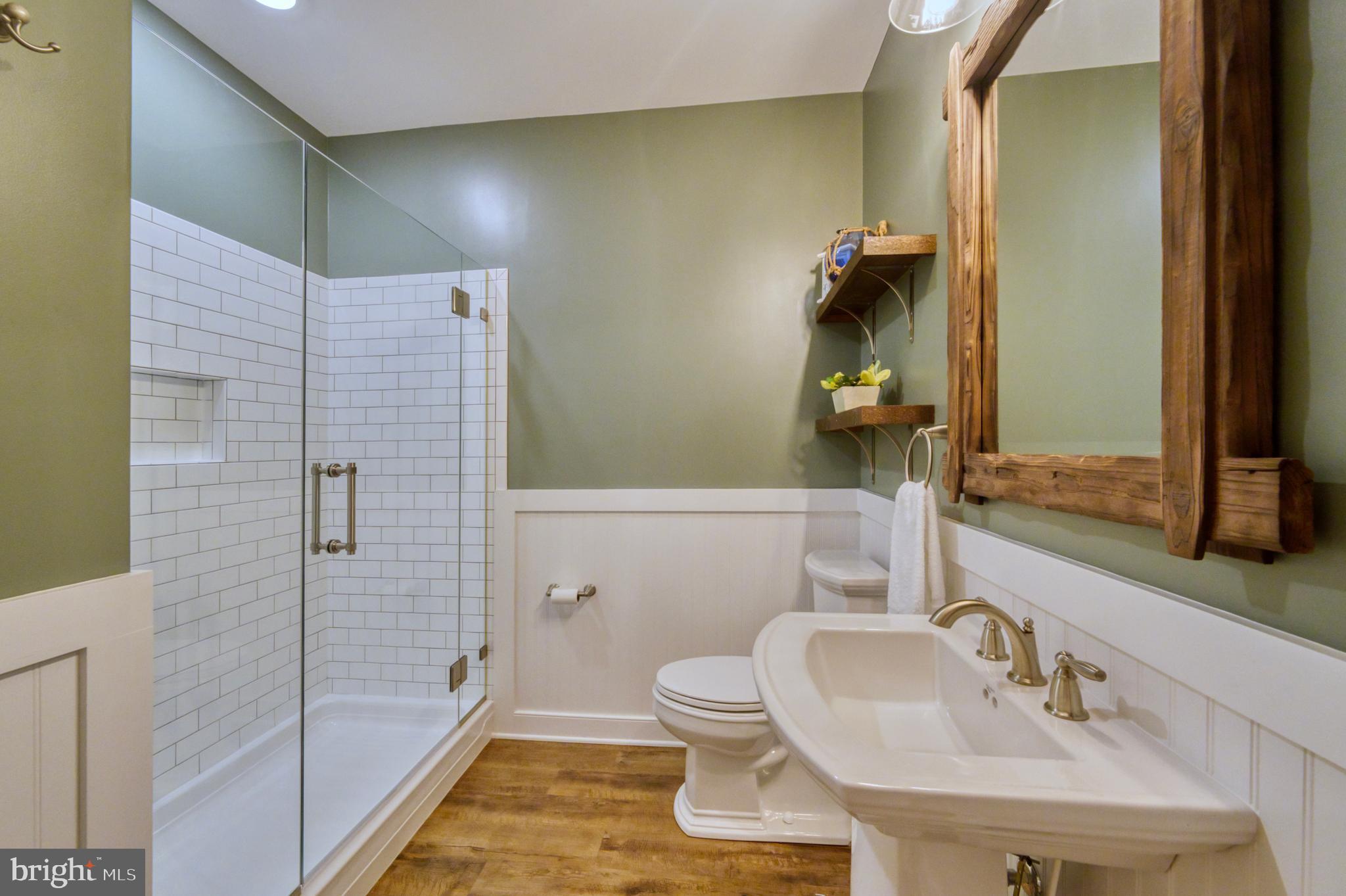 511 BROAD STREAM LANE