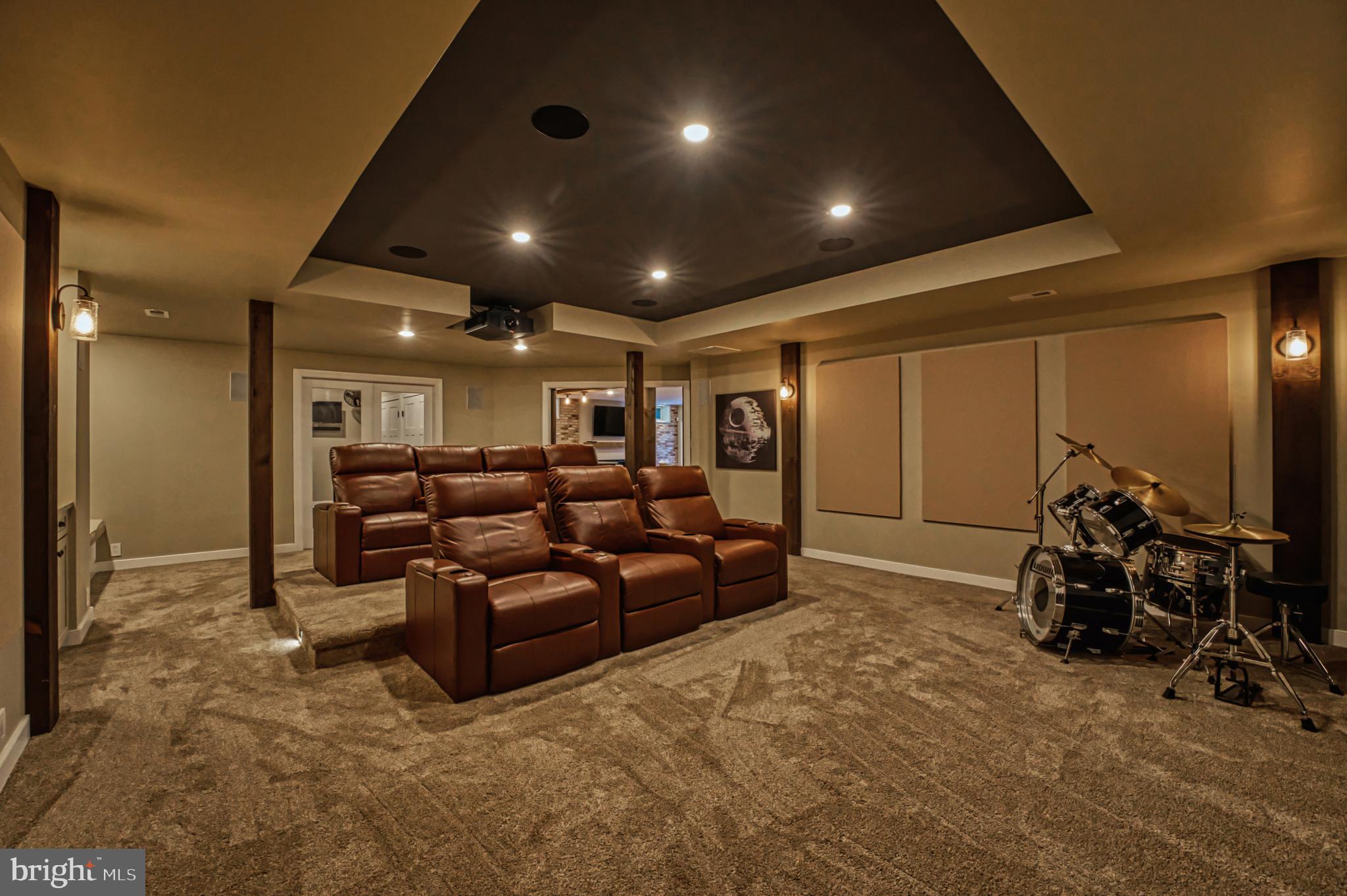 511 BROAD STREAM LANE