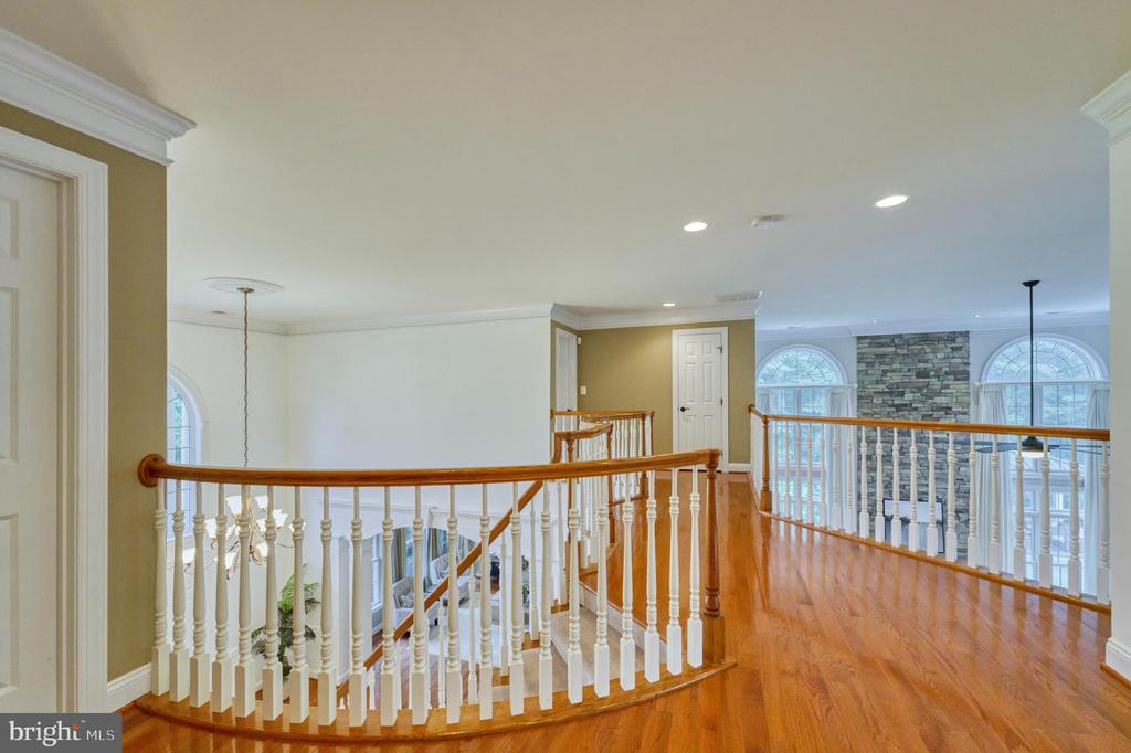 511 BROAD STREAM LANE