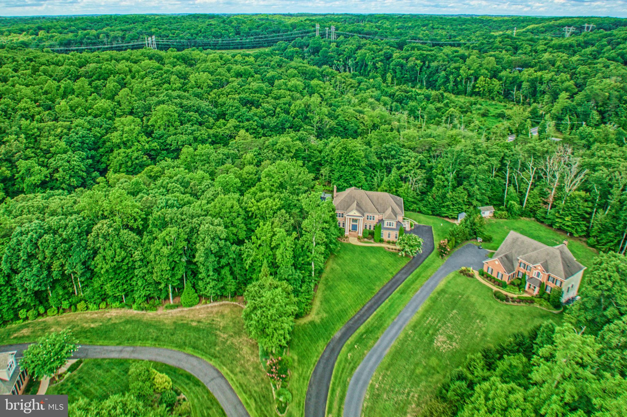 511 BROAD STREAM LANE