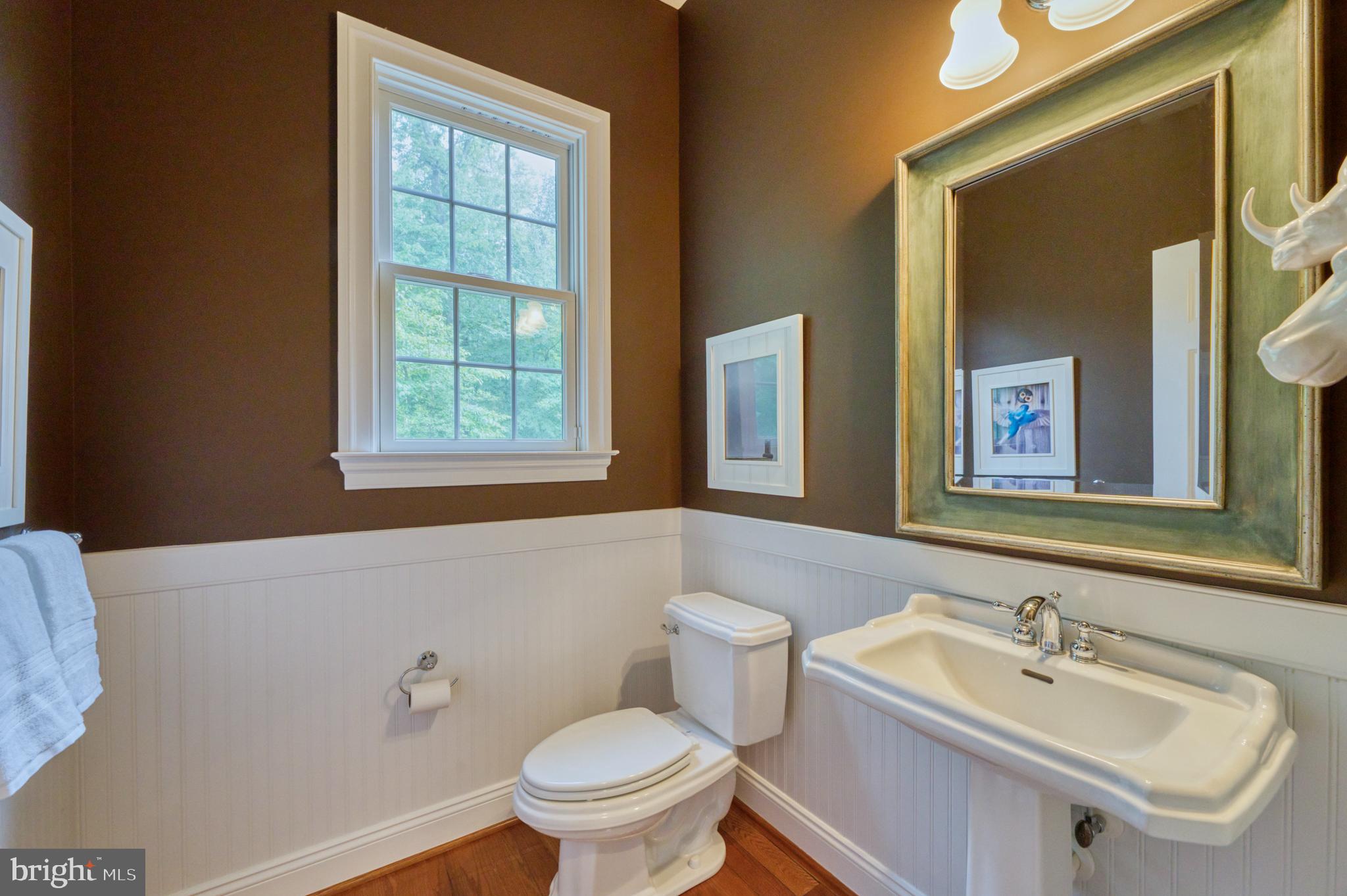 511 BROAD STREAM LANE