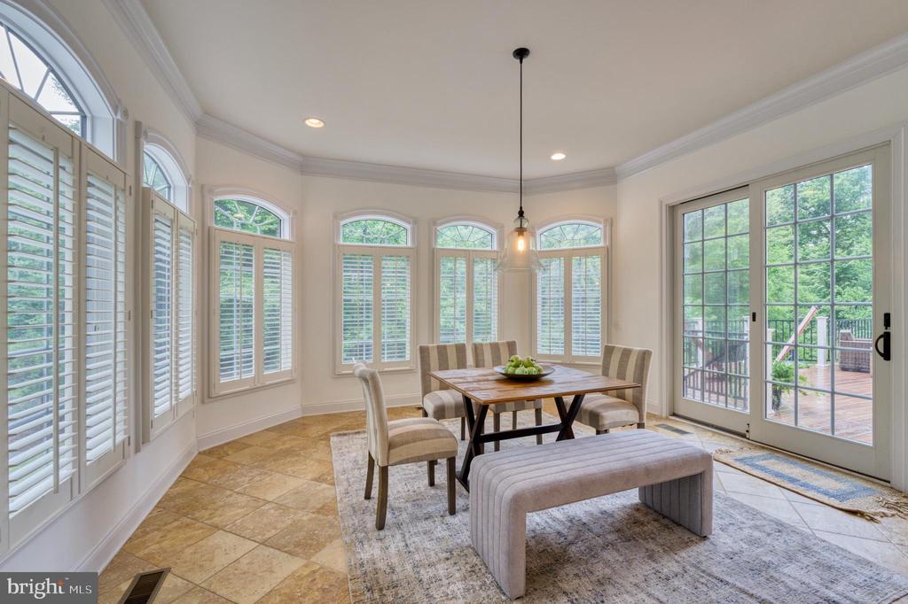 511 BROAD STREAM LANE