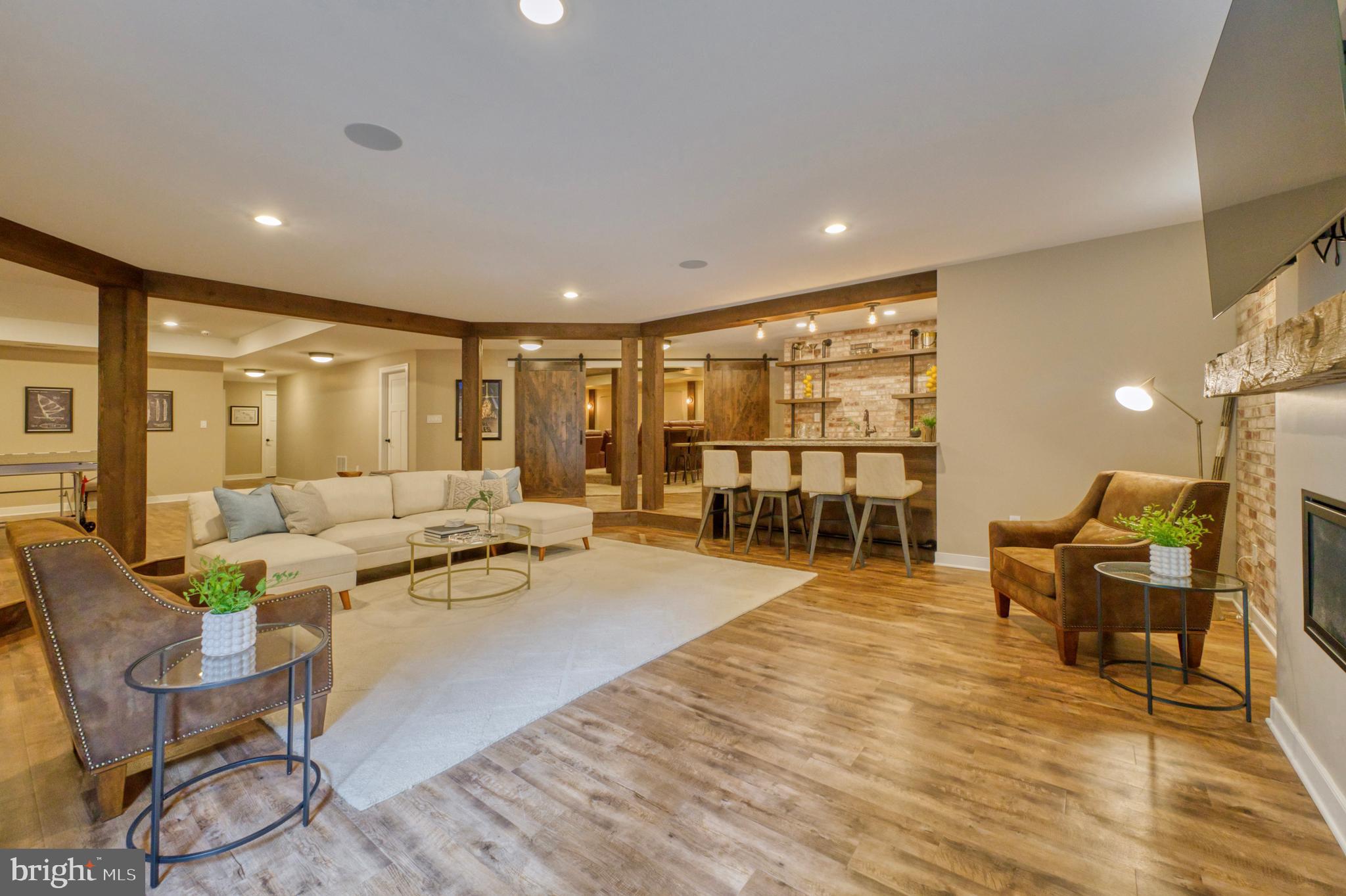 511 BROAD STREAM LANE