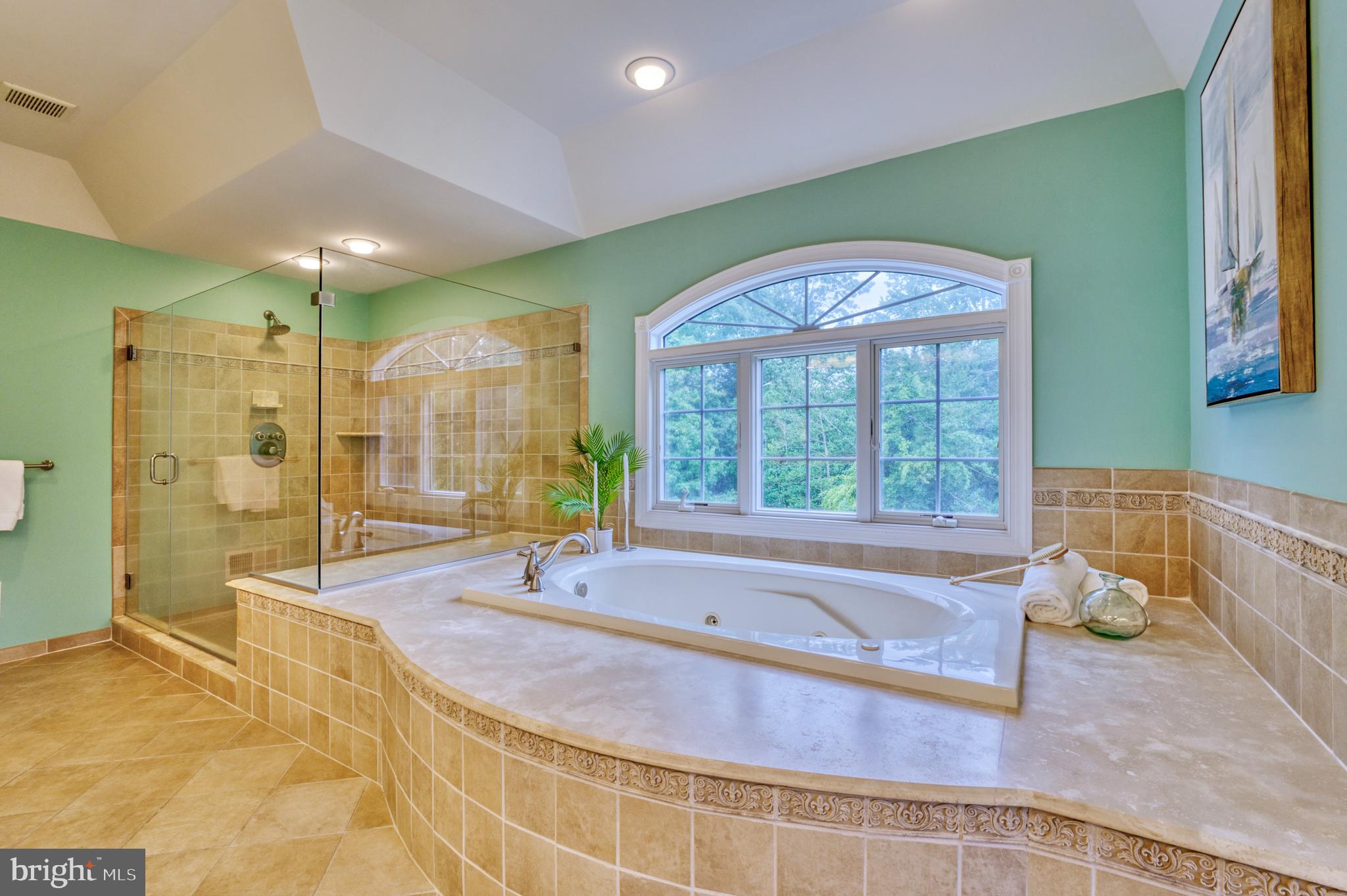 511 BROAD STREAM LANE