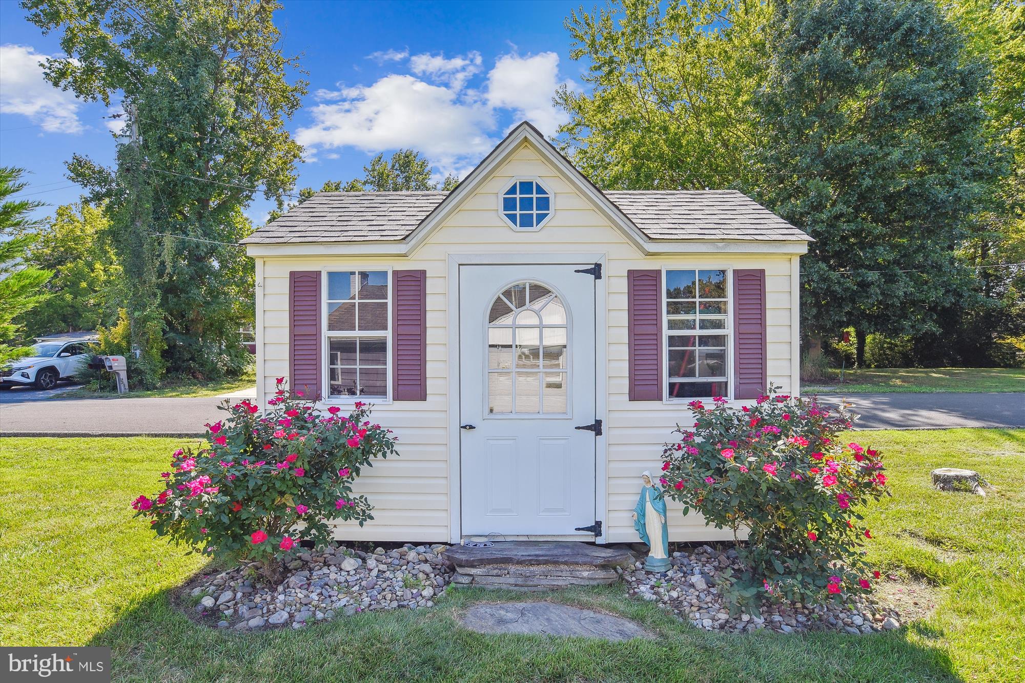 3423 S RIVER TERRACE