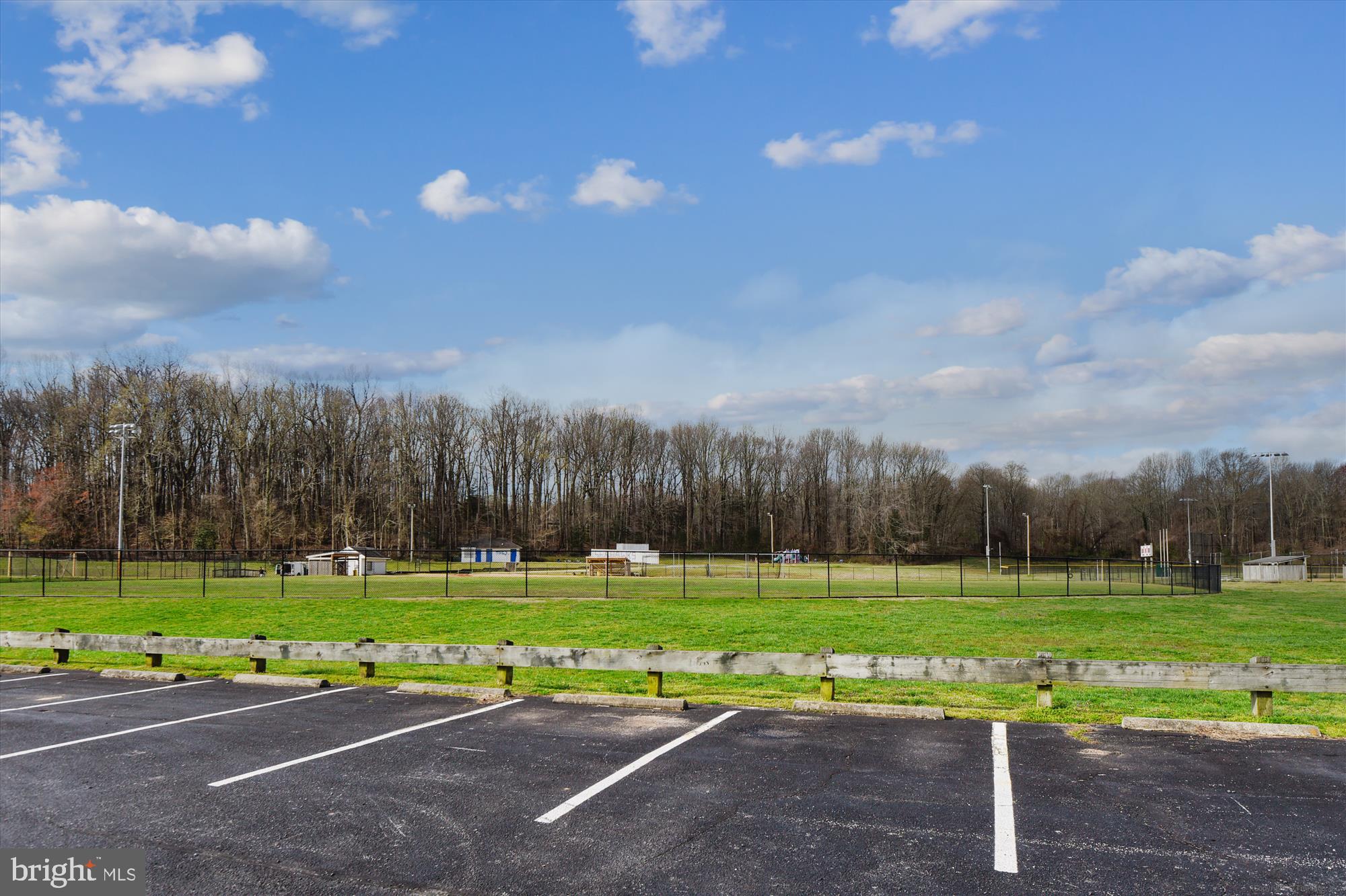 3423 S RIVER TERRACE