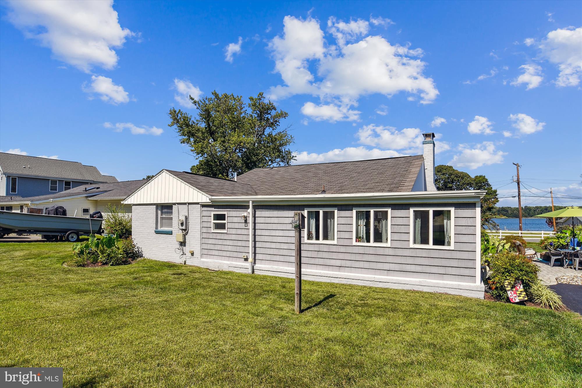 3423 S RIVER TERRACE