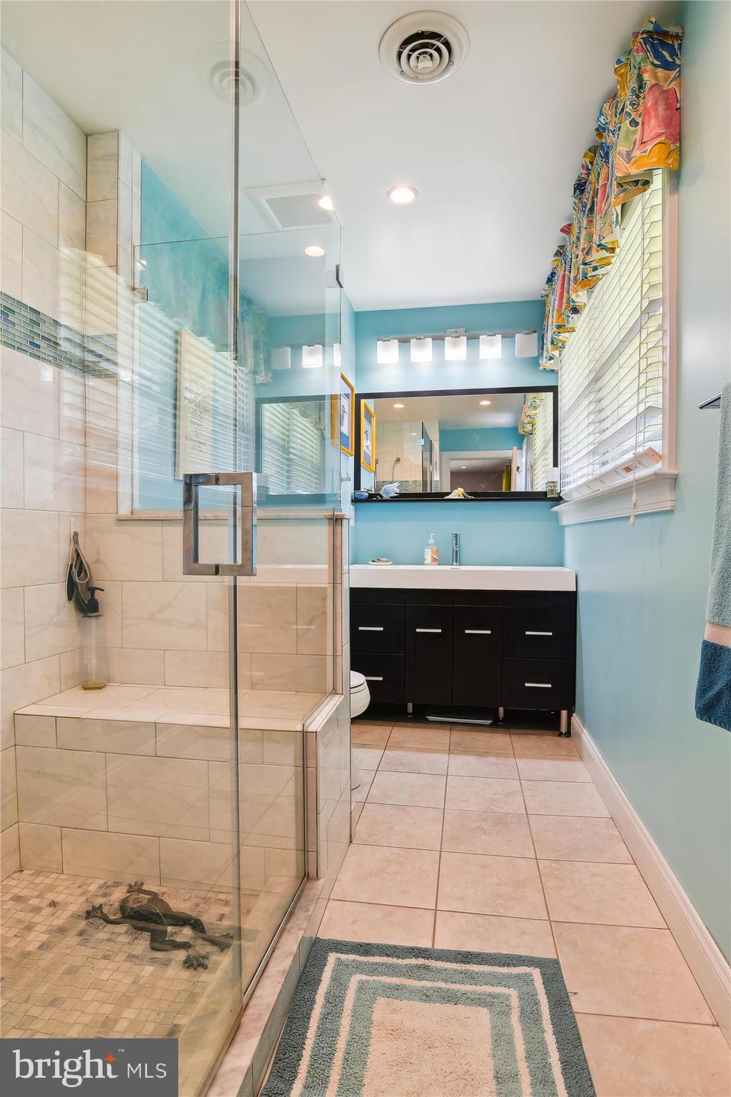 3423 S RIVER TERRACE