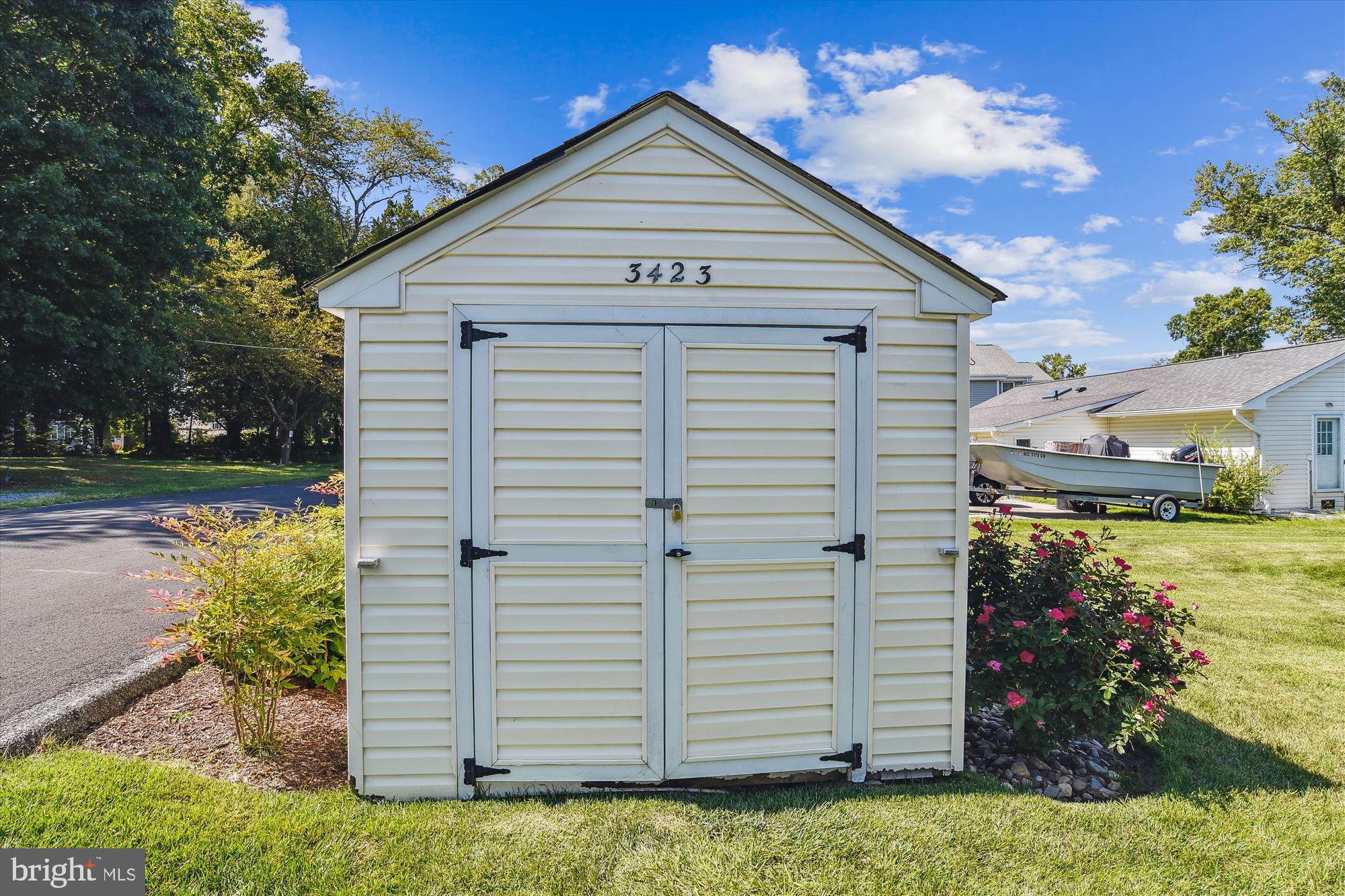 3423 S RIVER TERRACE