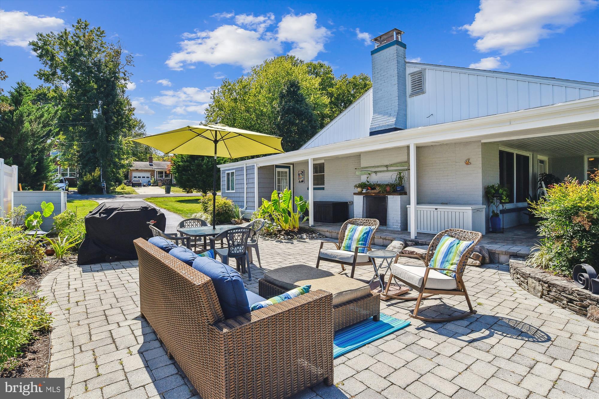 3423 S RIVER TERRACE