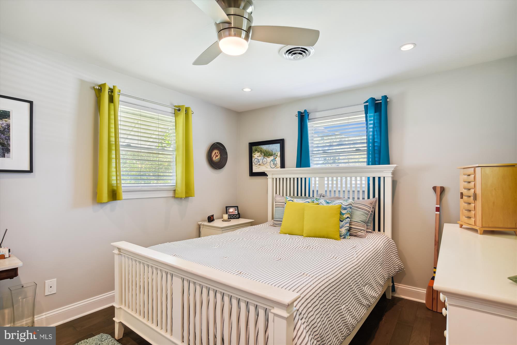 3423 S RIVER TERRACE