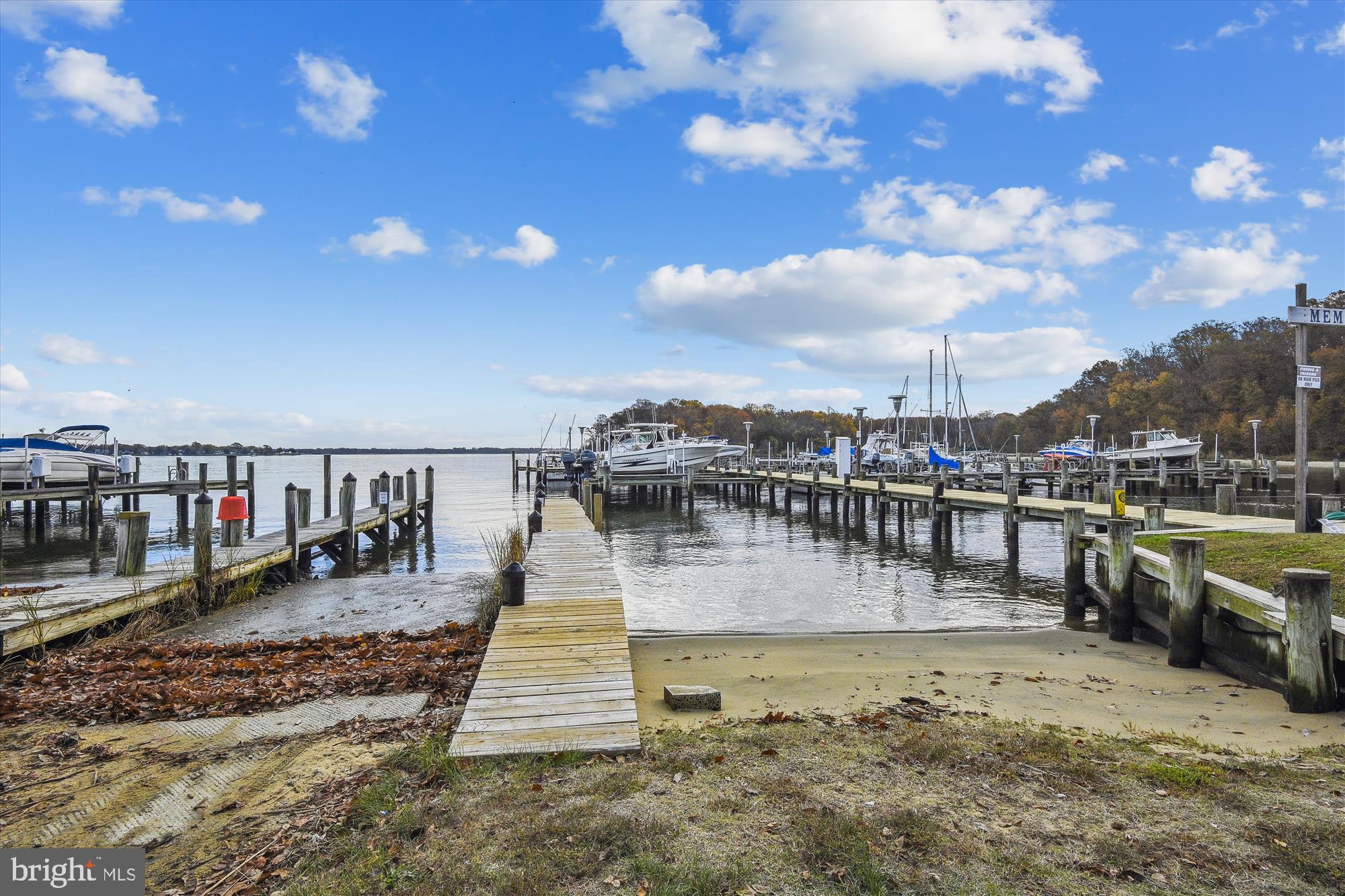 3423 S RIVER TERRACE