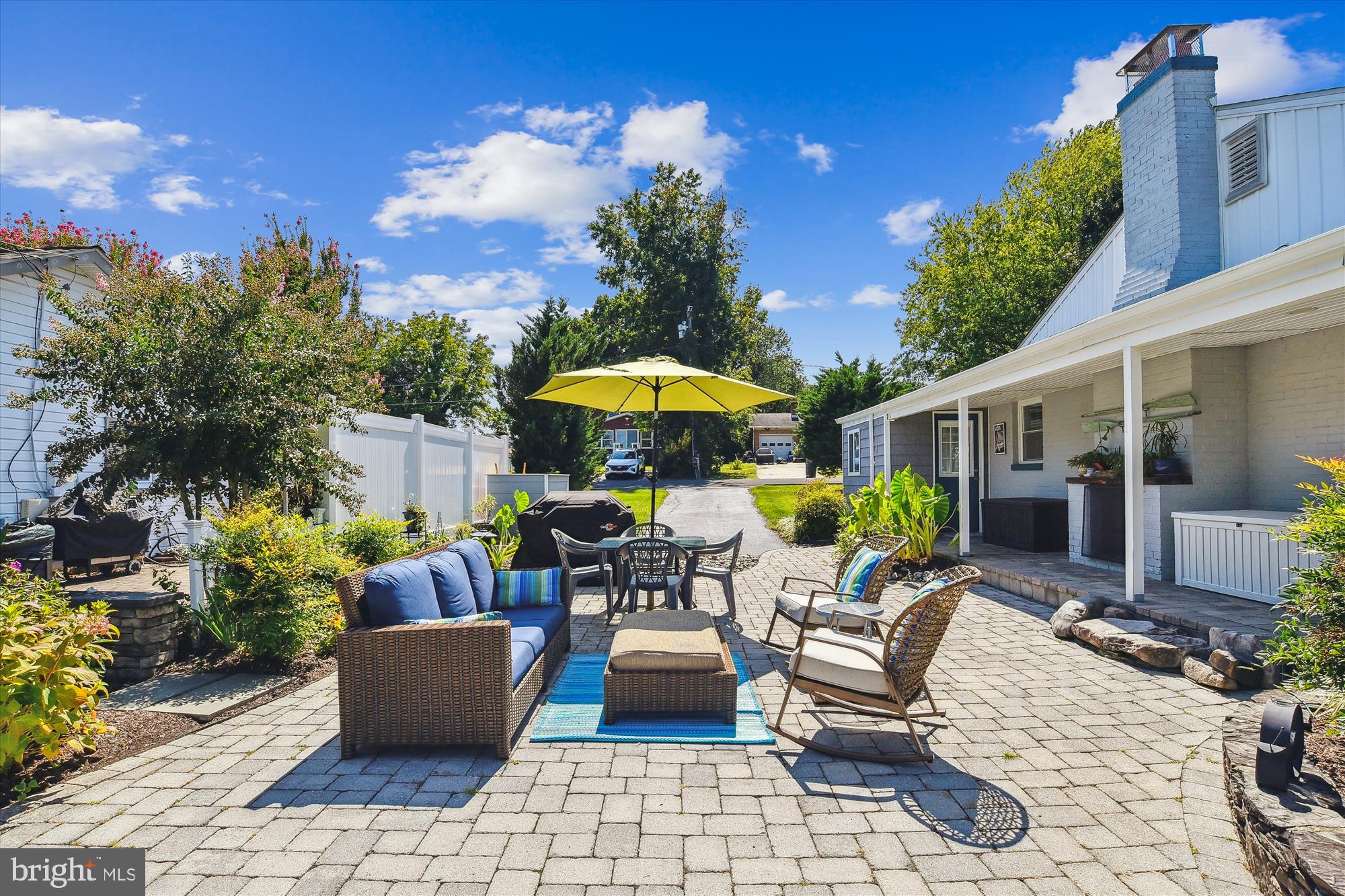 3423 S RIVER TERRACE