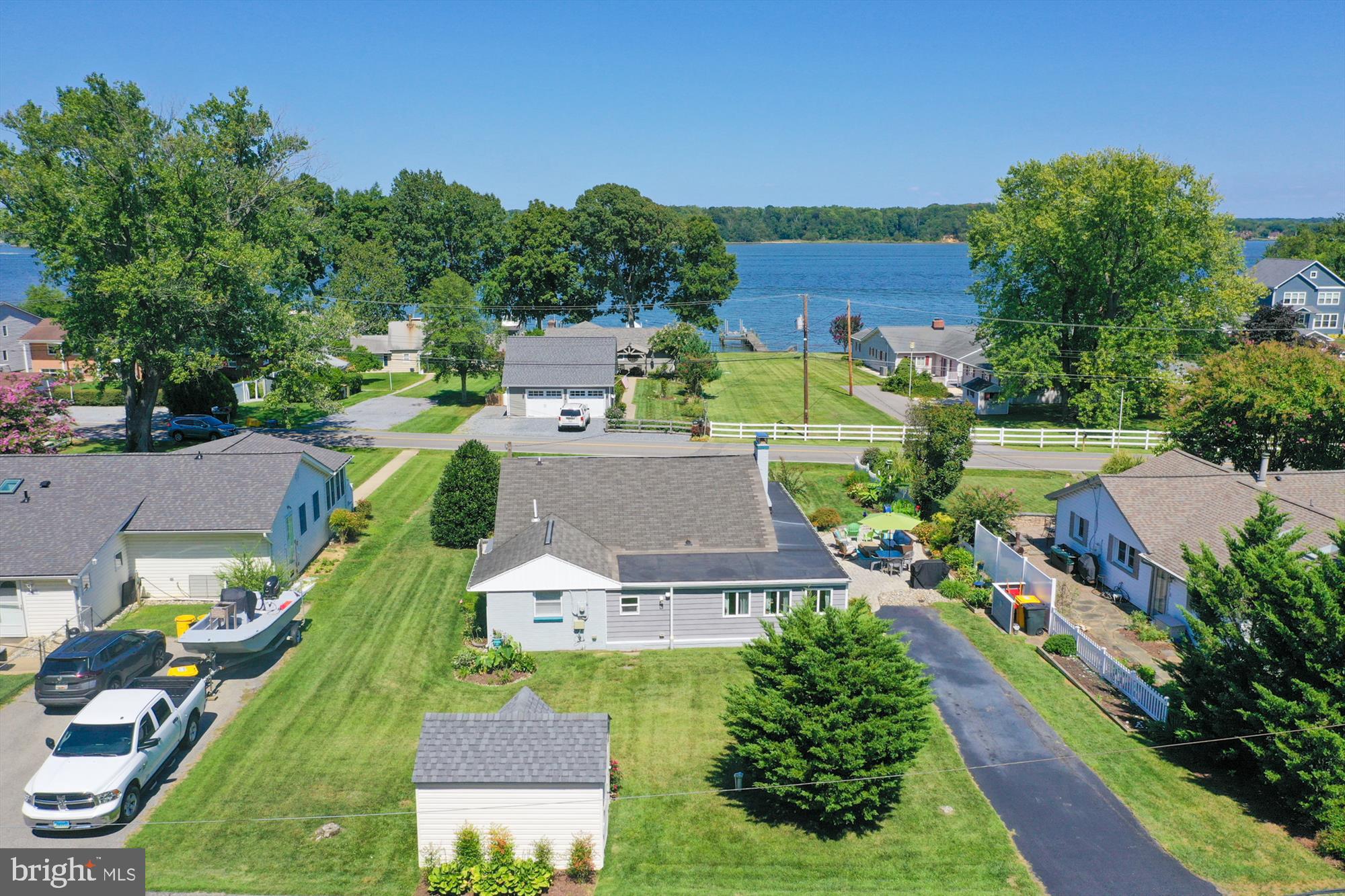 3423 S RIVER TERRACE