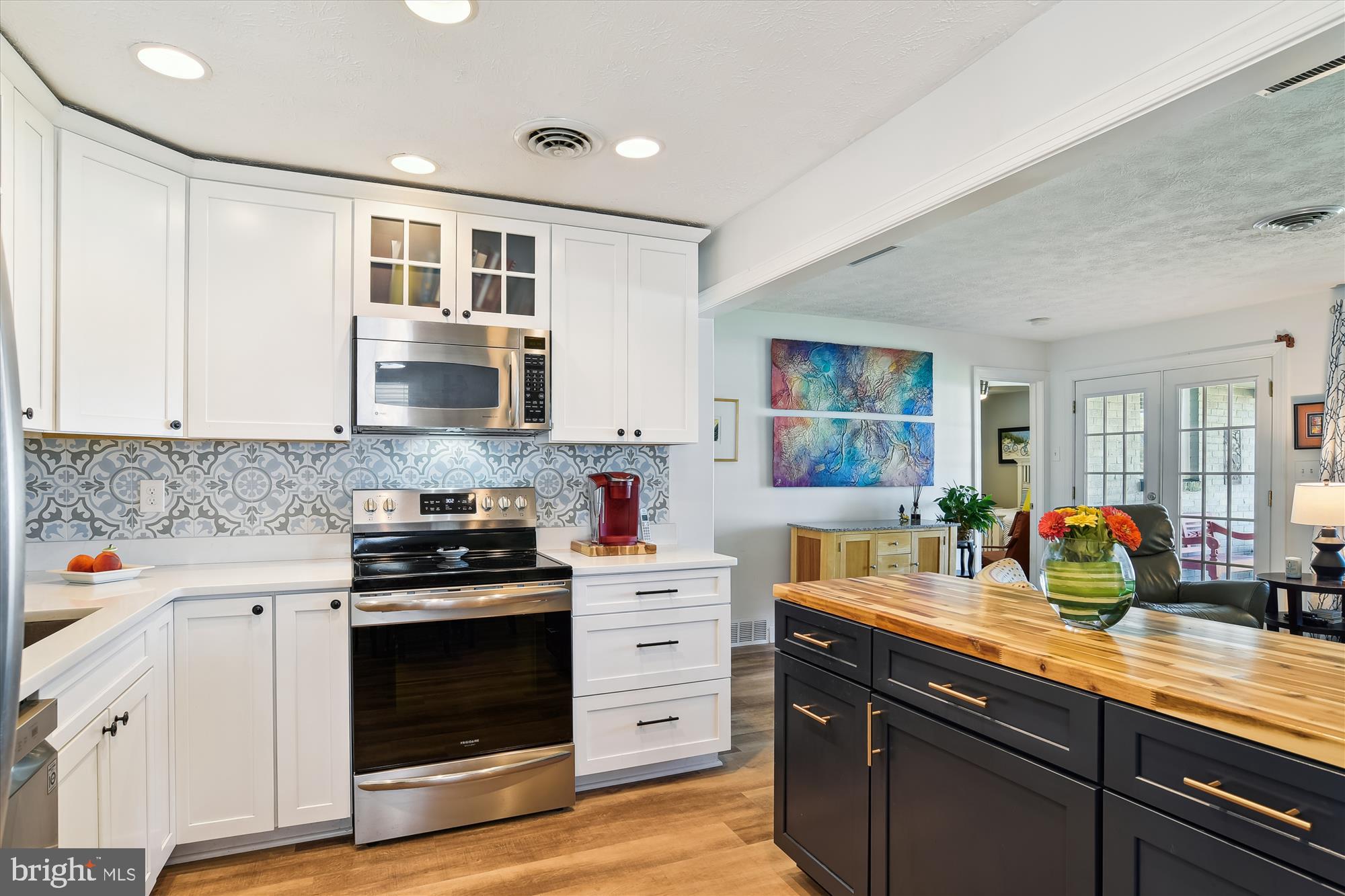 3423 S RIVER TERRACE