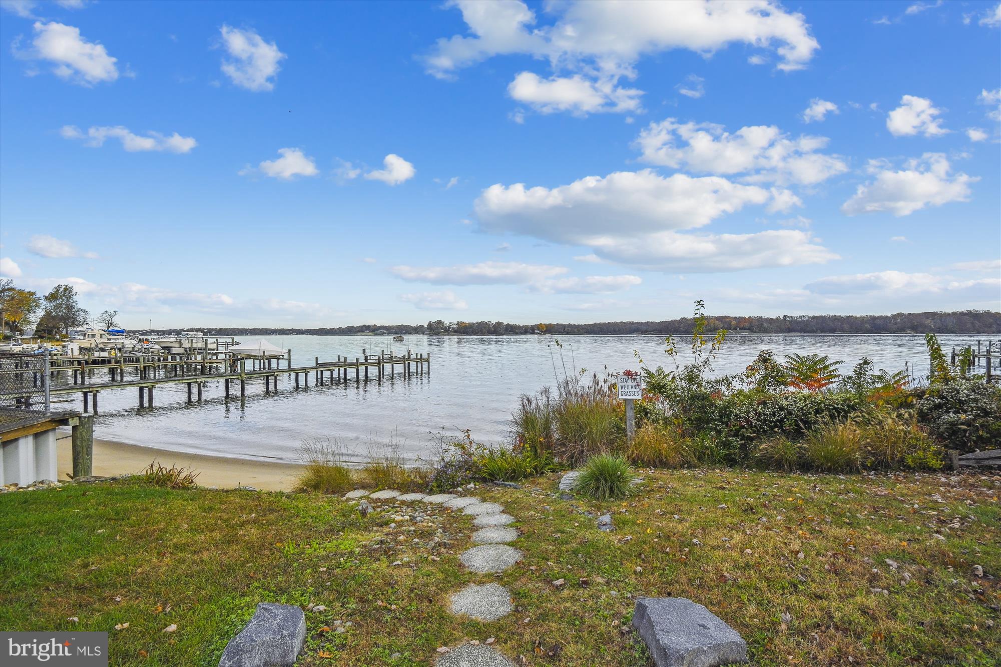 3423 S RIVER TERRACE