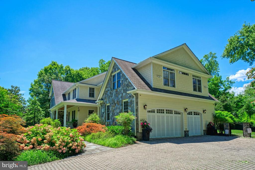211 NORWOOD ROAD