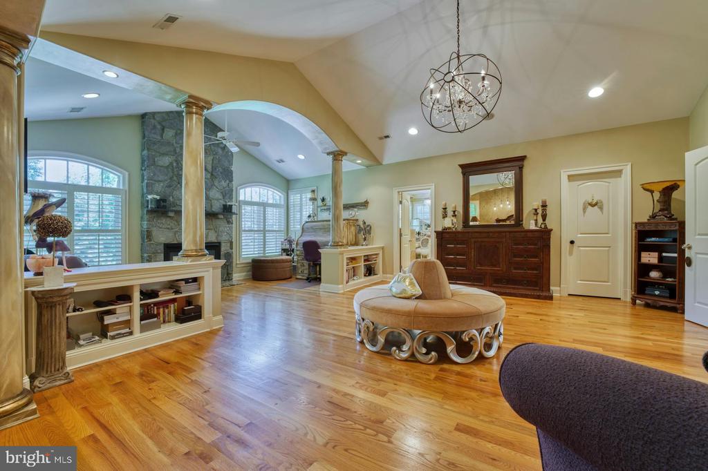 211 NORWOOD ROAD