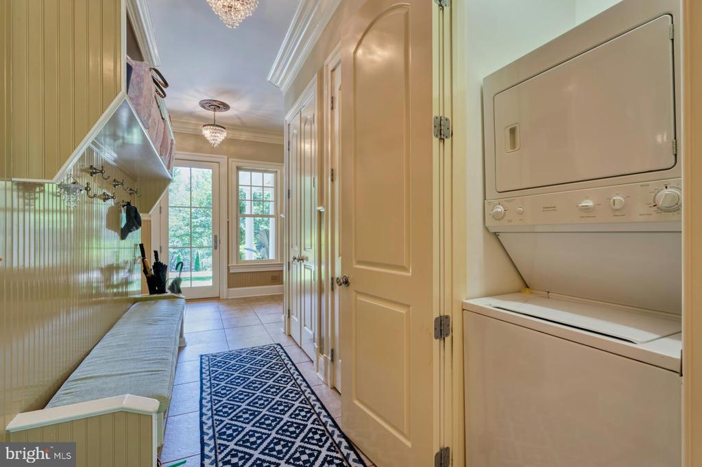 211 NORWOOD ROAD