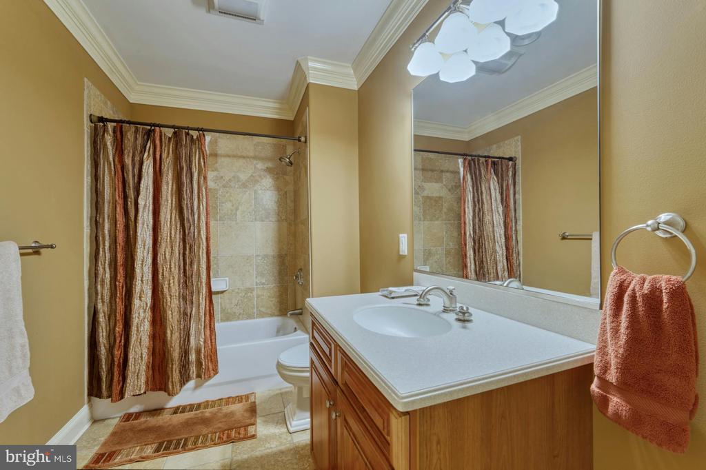 211 NORWOOD ROAD
