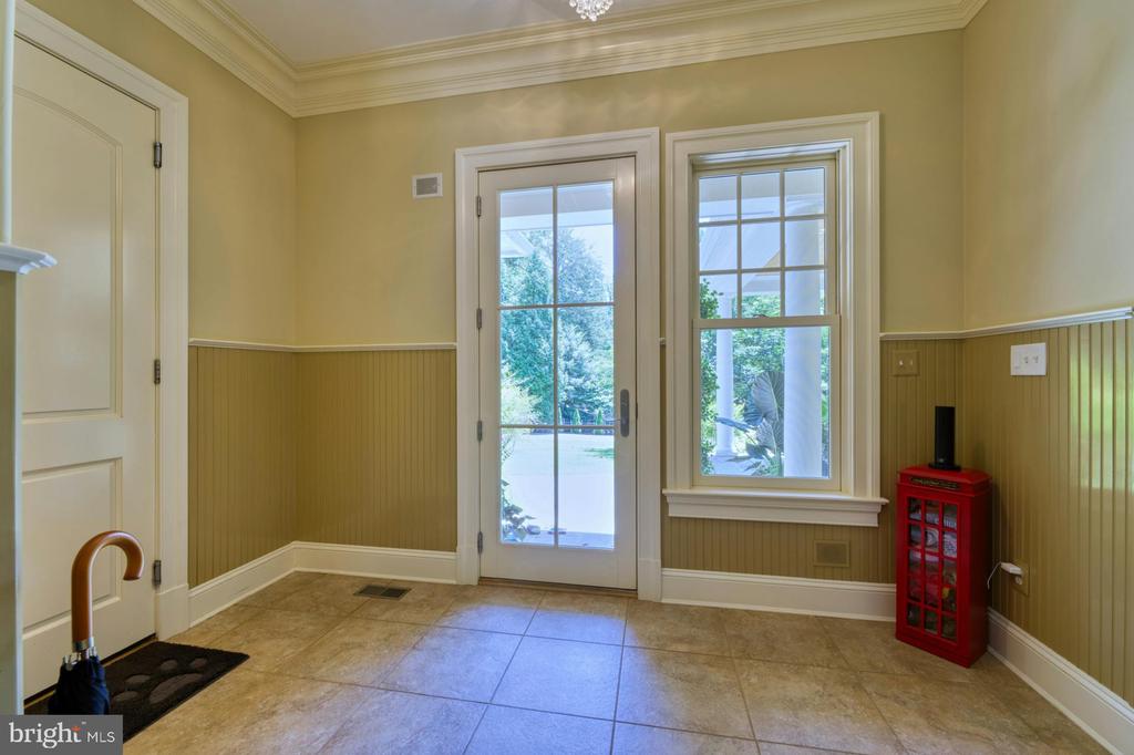 211 NORWOOD ROAD