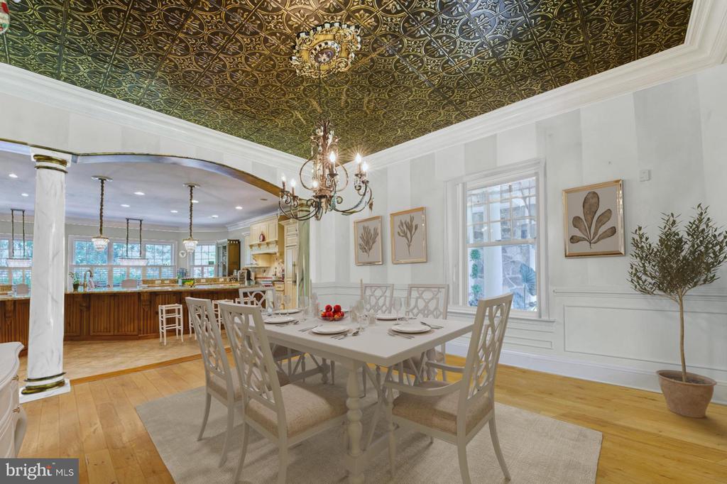 211 NORWOOD ROAD