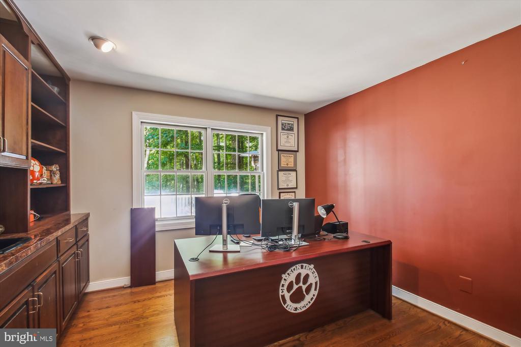 714 AVILA DRIVE