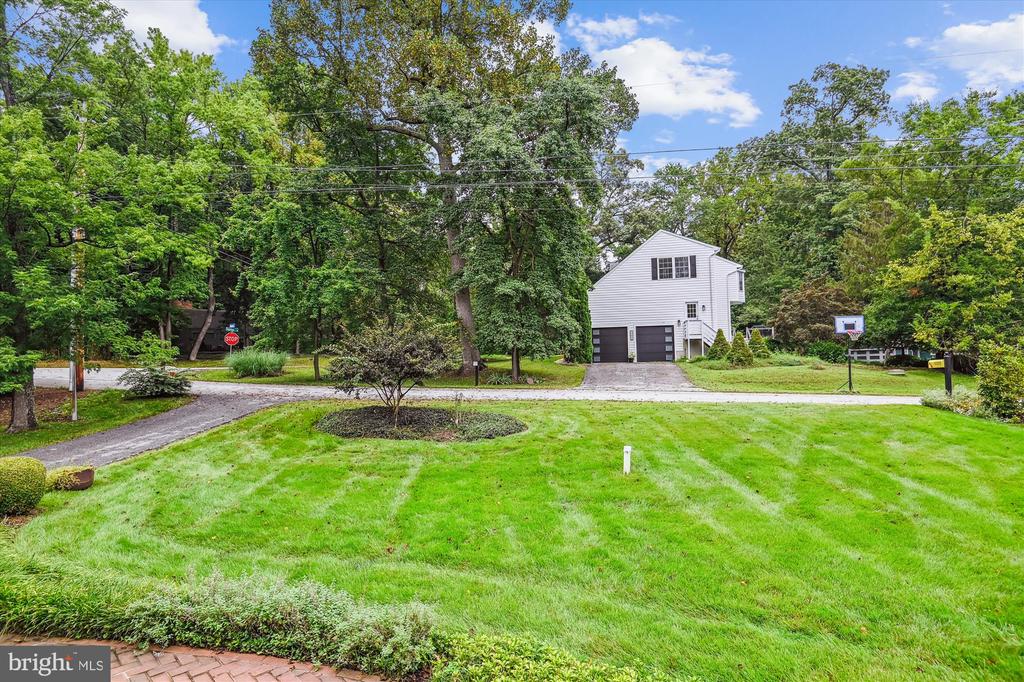 1003 DULANEY LANE