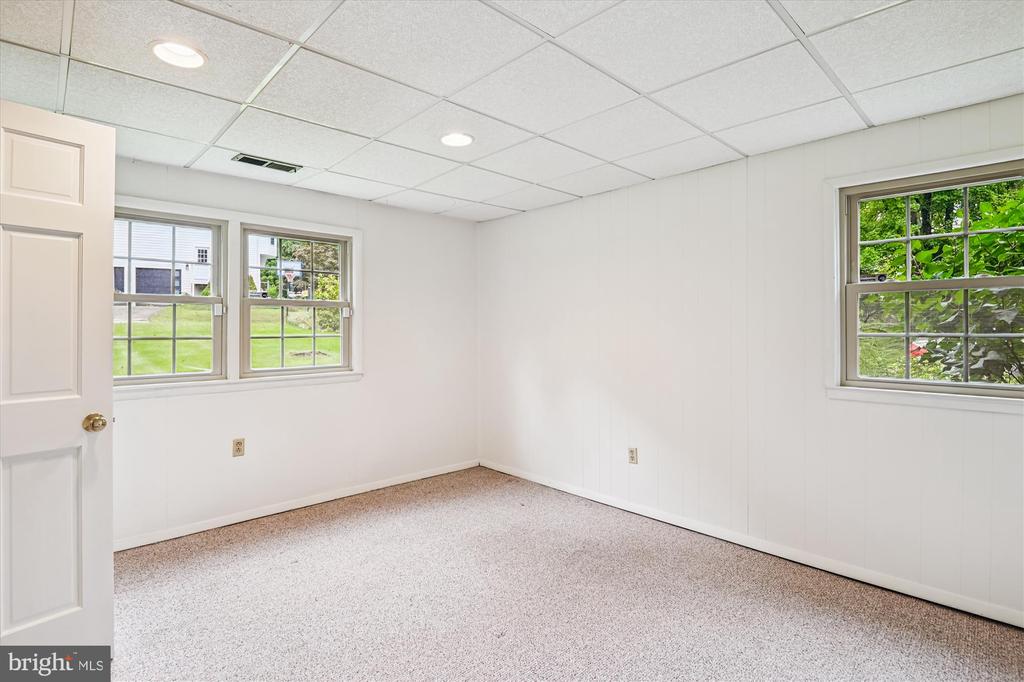 1003 DULANEY LANE
