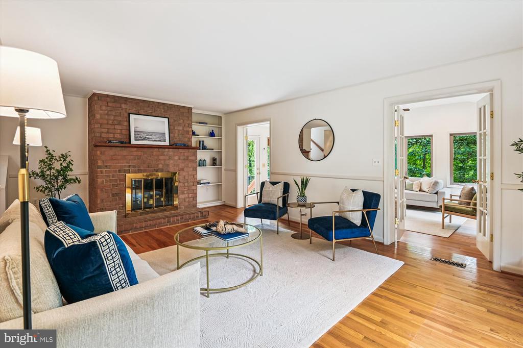 1003 DULANEY LANE