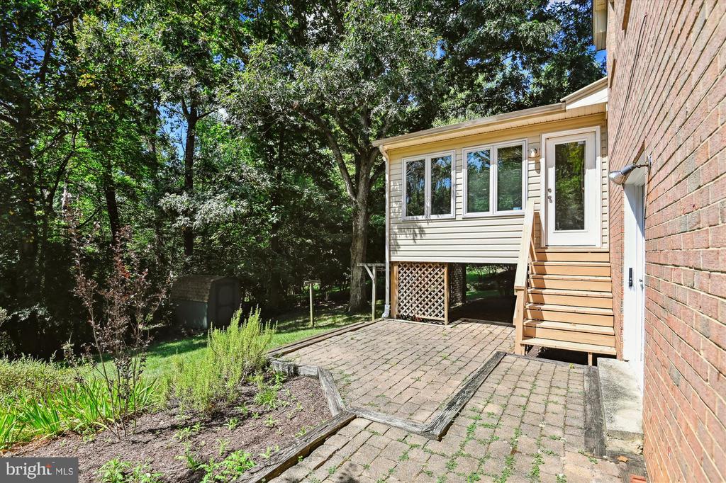 1003 DULANEY LANE