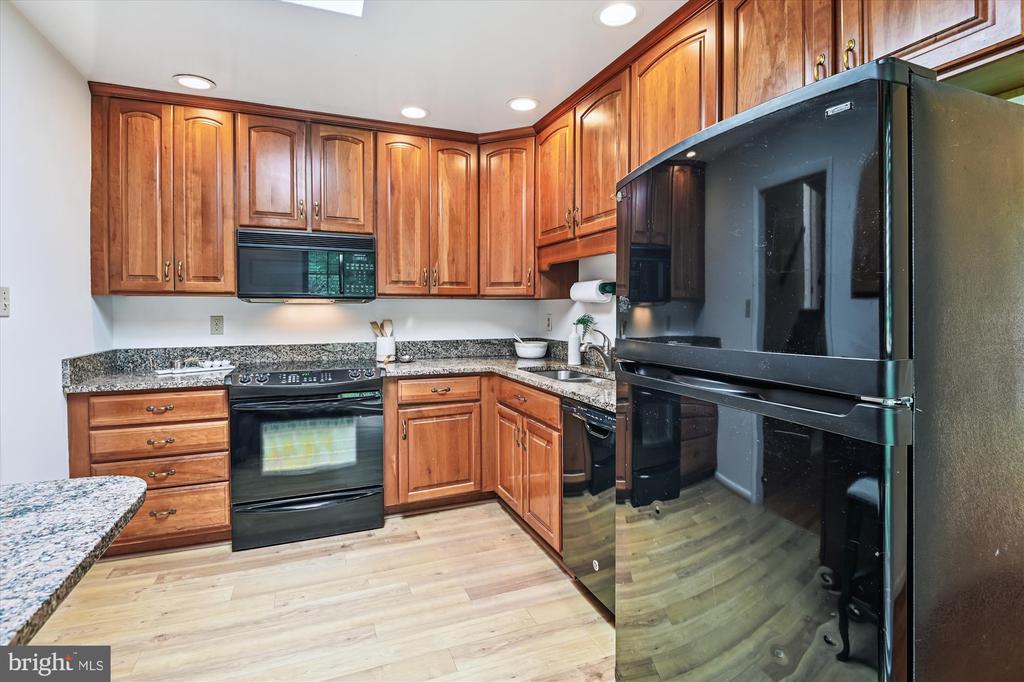 1003 DULANEY LANE