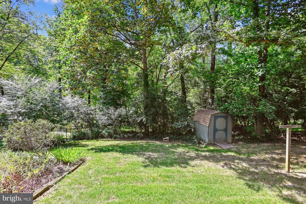 1003 DULANEY LANE