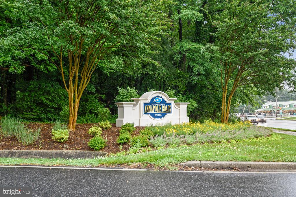 1003 DULANEY LANE