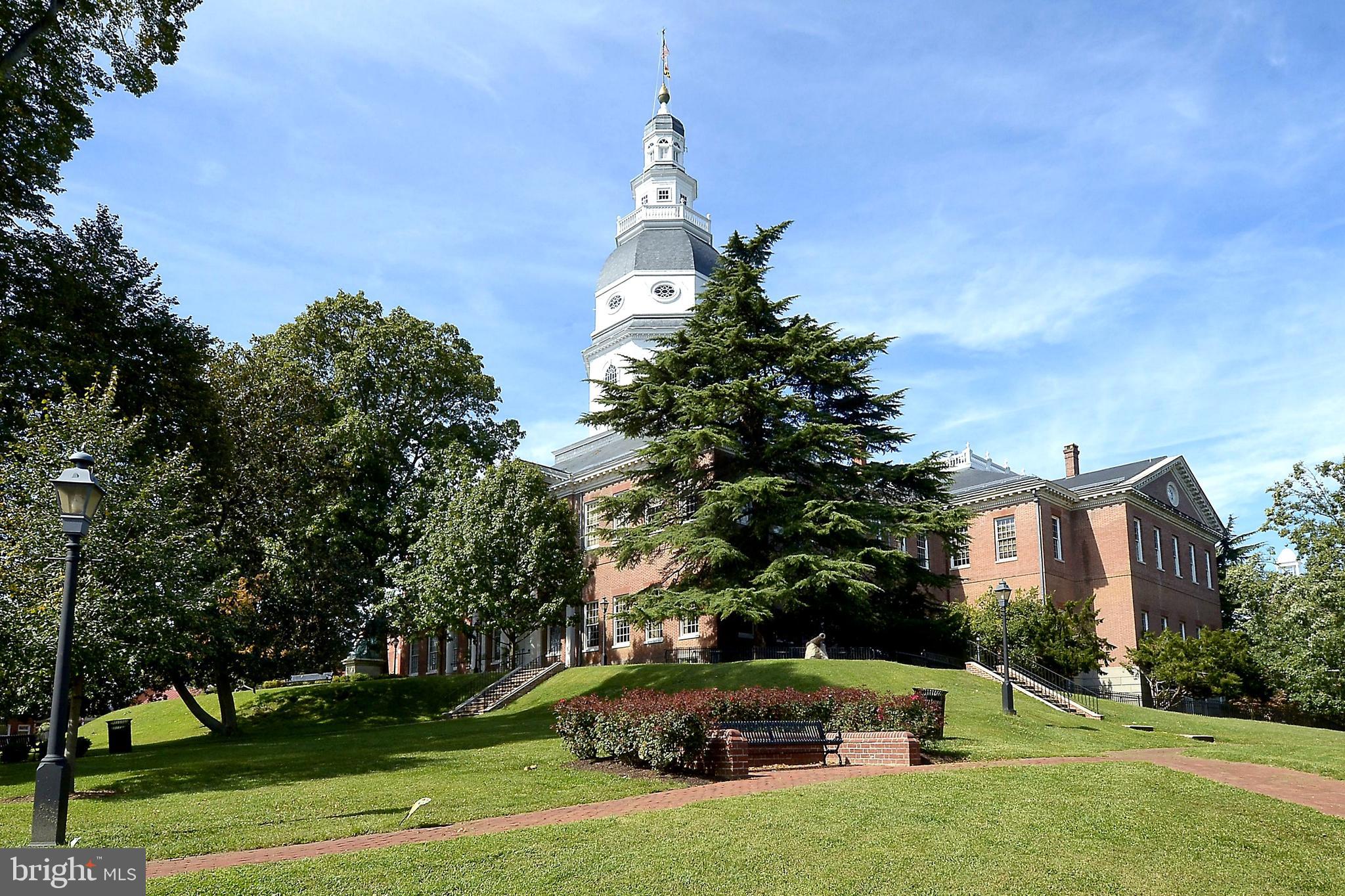 312 SEVERN AVENUE W405