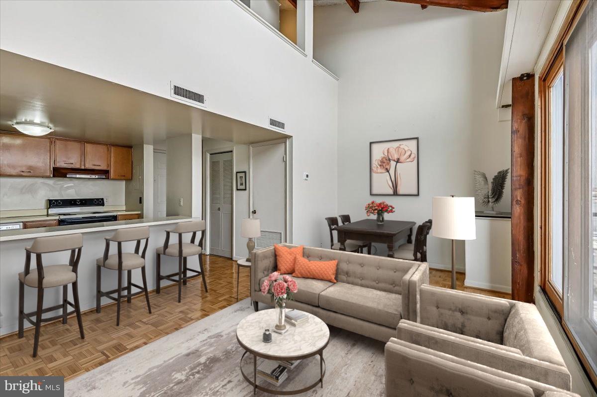 312 SEVERN AVENUE E407